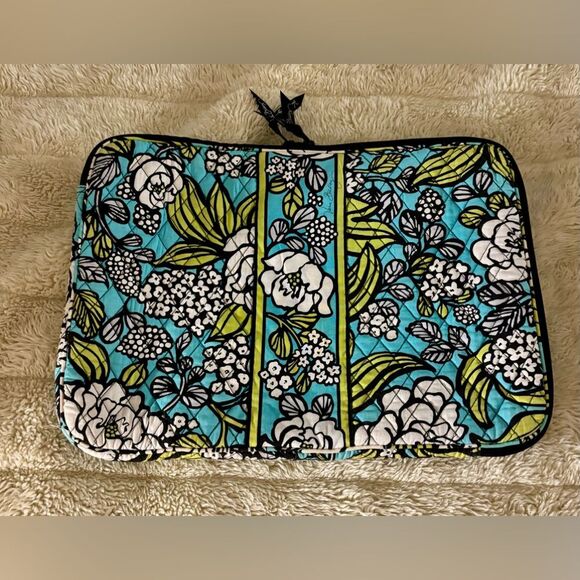 Vera Bradley Laptop Sleeve - Picture 2 of 3